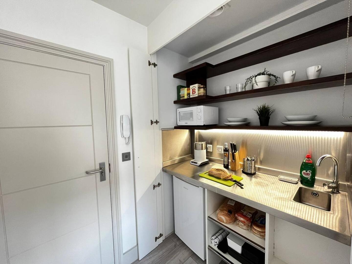 Apt 11 Seaside Serenity Chic Studio Steps To Beach Μπράιτον Εξωτερικό φωτογραφία